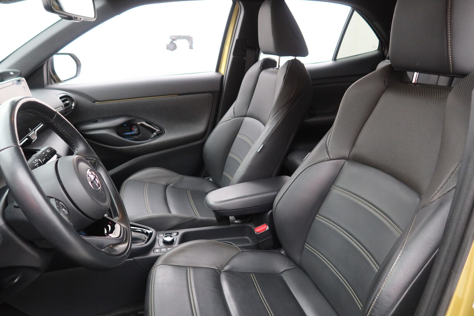 TOYOTA Yaris Cross 2021