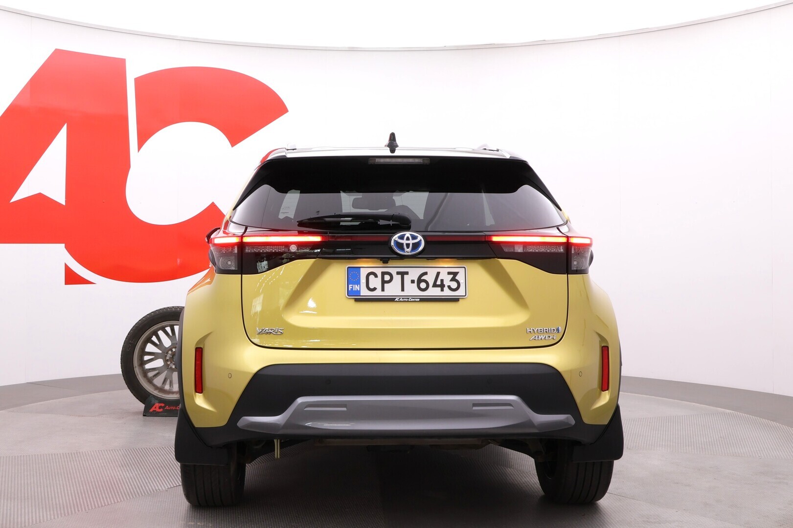 TOYOTA Yaris Cross 2021