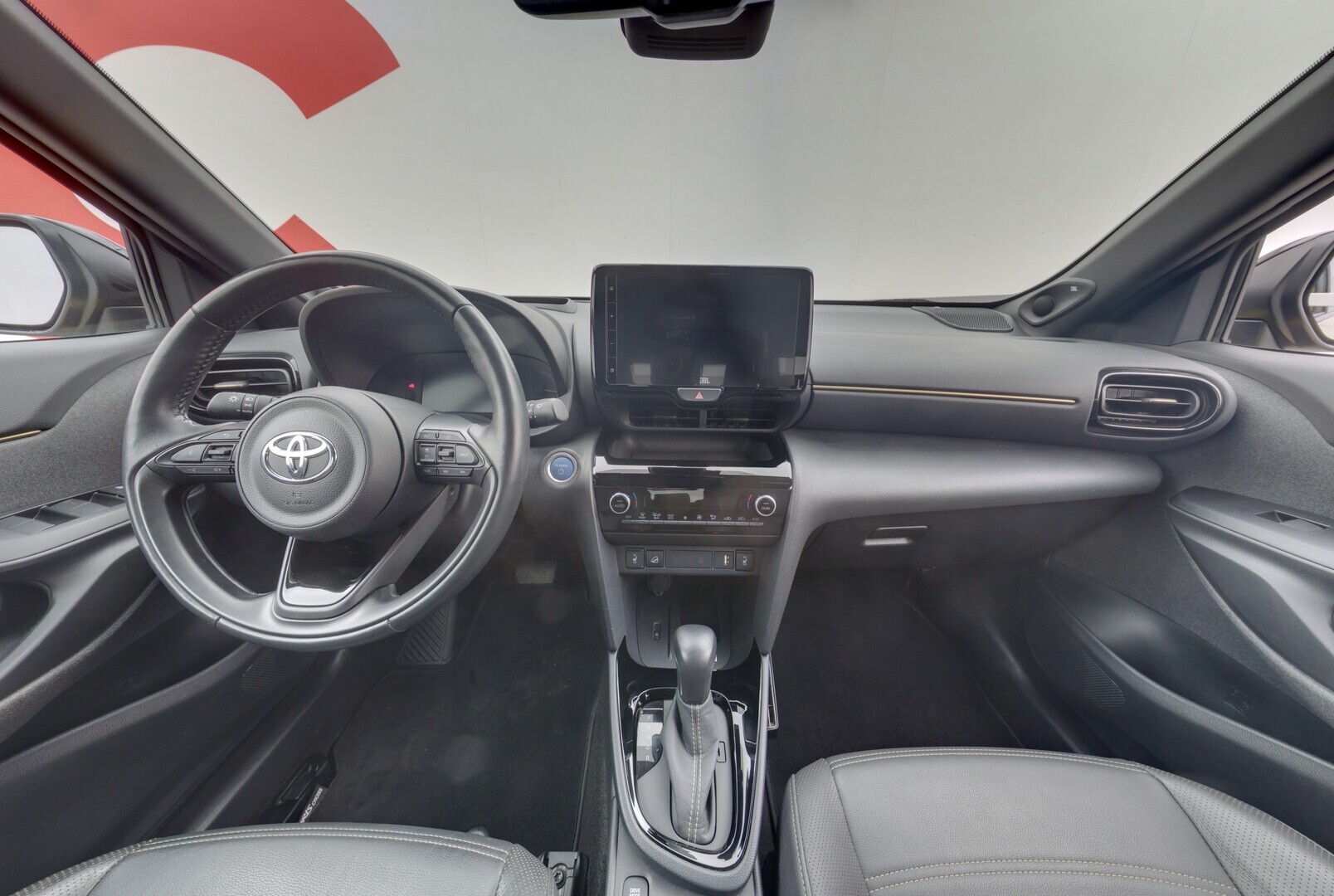 TOYOTA Yaris Cross 2021