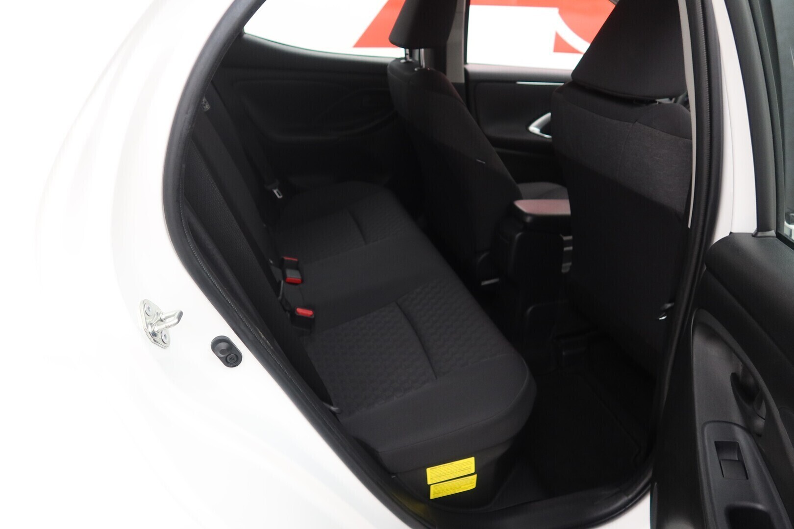 TOYOTA Yaris 2023