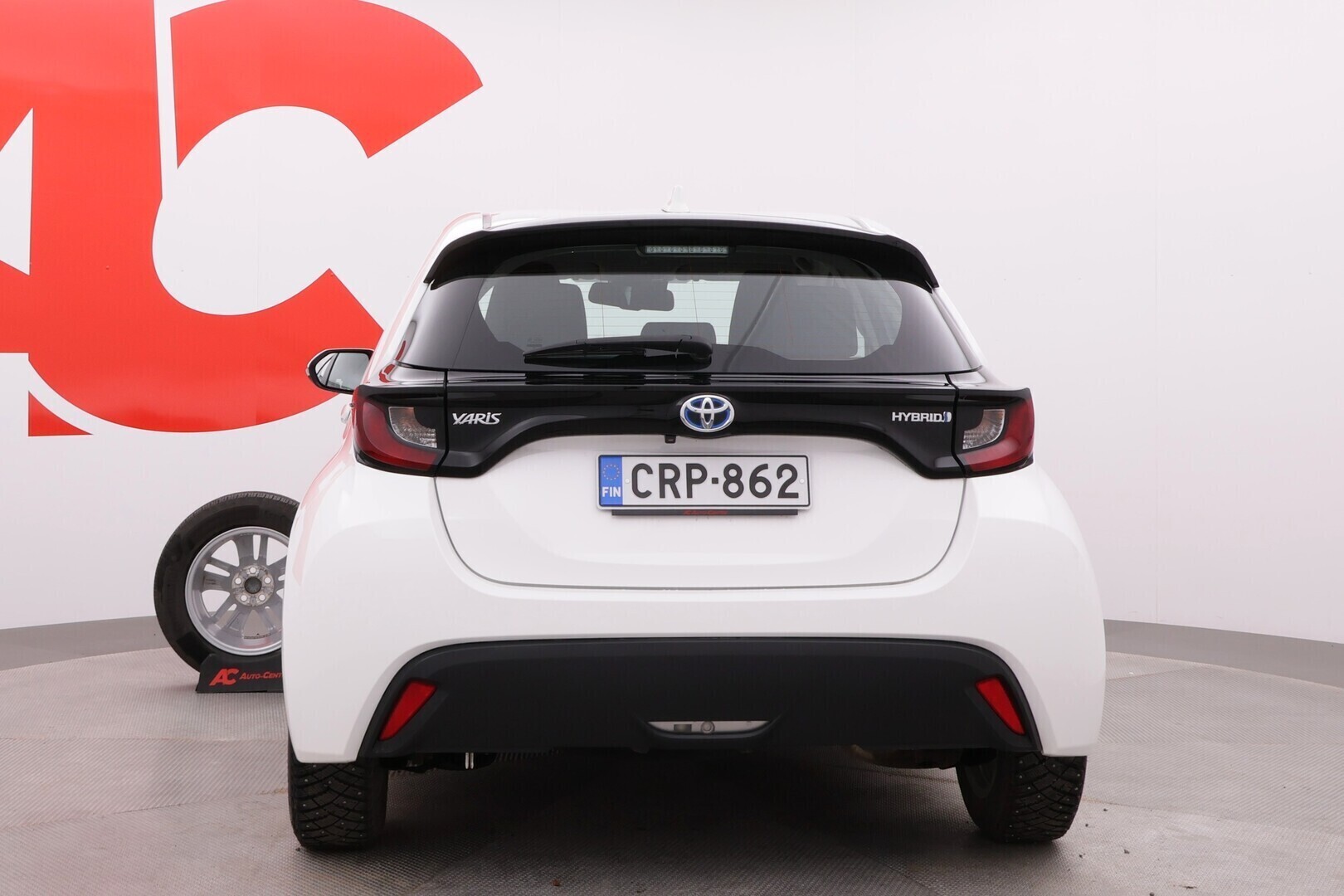 TOYOTA Yaris 2023