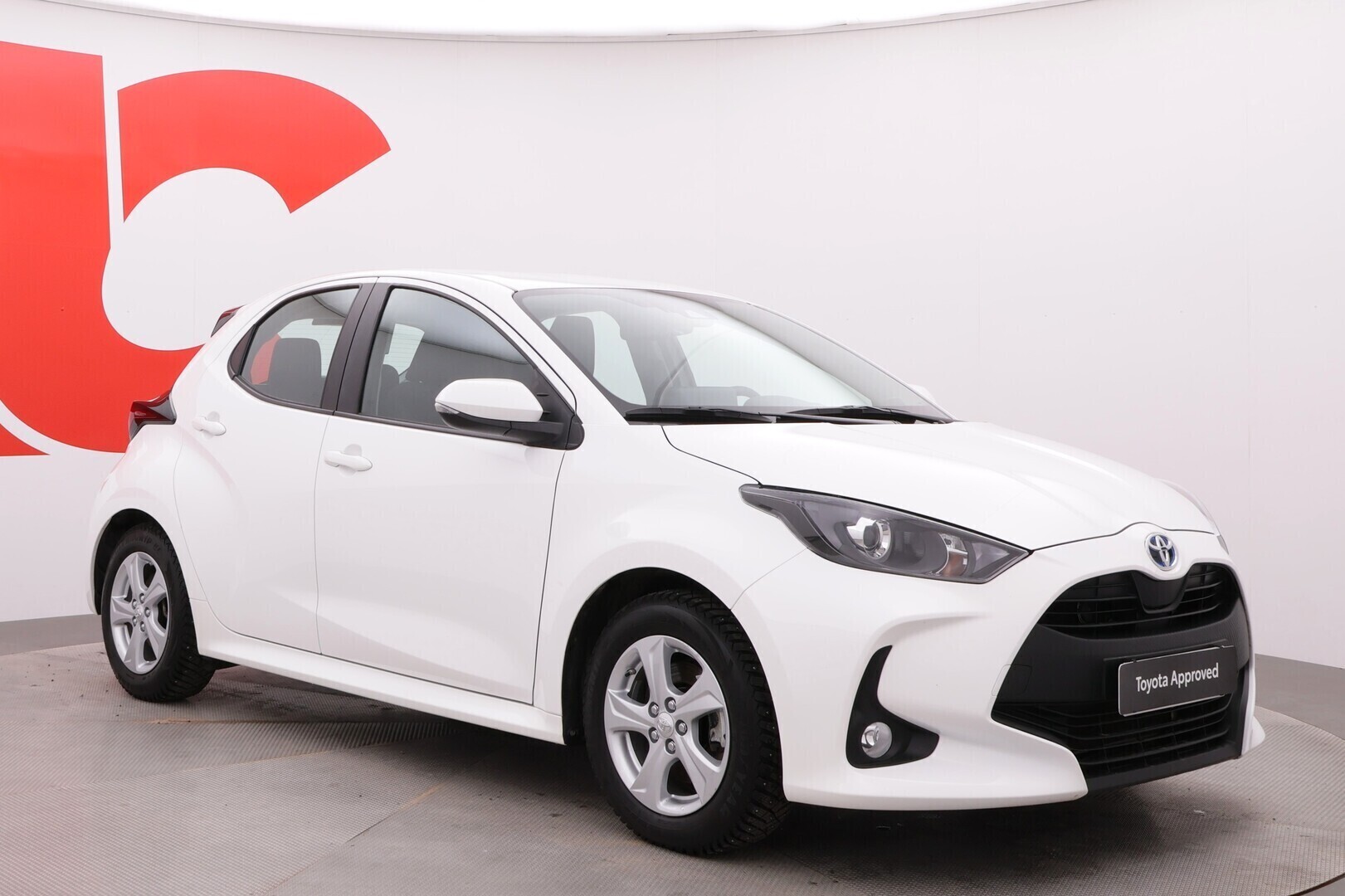 TOYOTA Yaris 2023