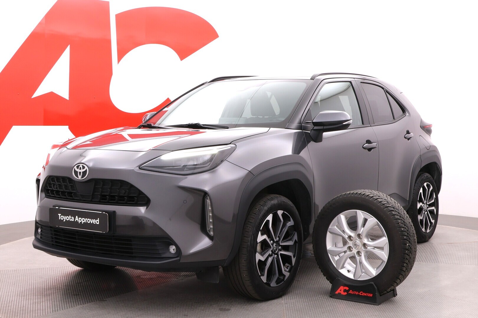 TOYOTA Yaris Cross 2024