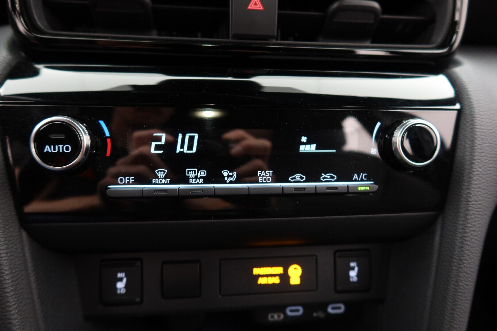 TOYOTA Yaris Cross 2024
