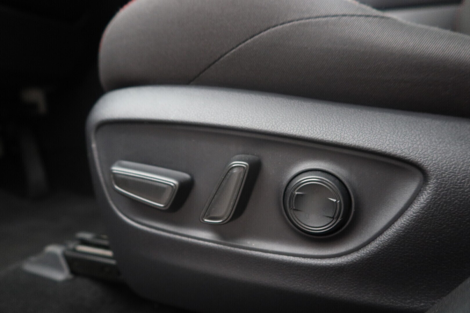 TOYOTA RAV4 Plug-in 2024