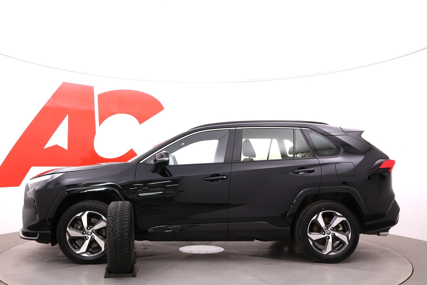 TOYOTA RAV4 Plug-in 2025