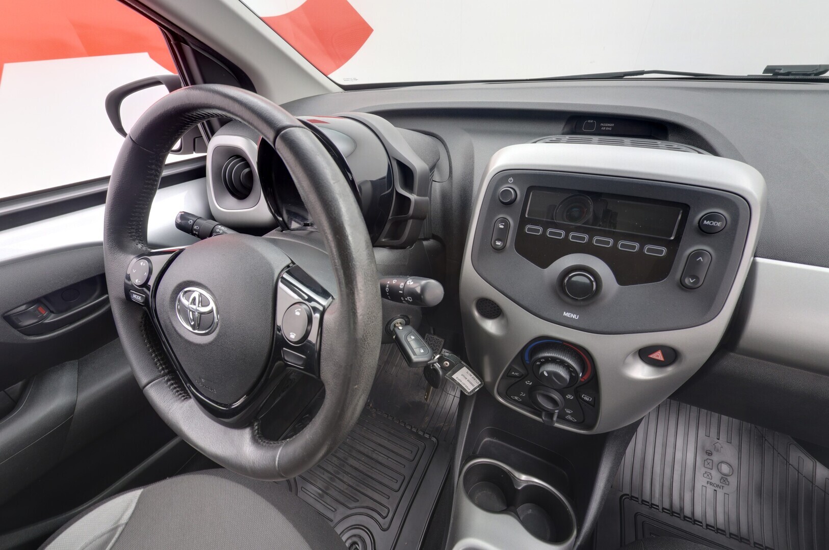 TOYOTA AYGO 2015