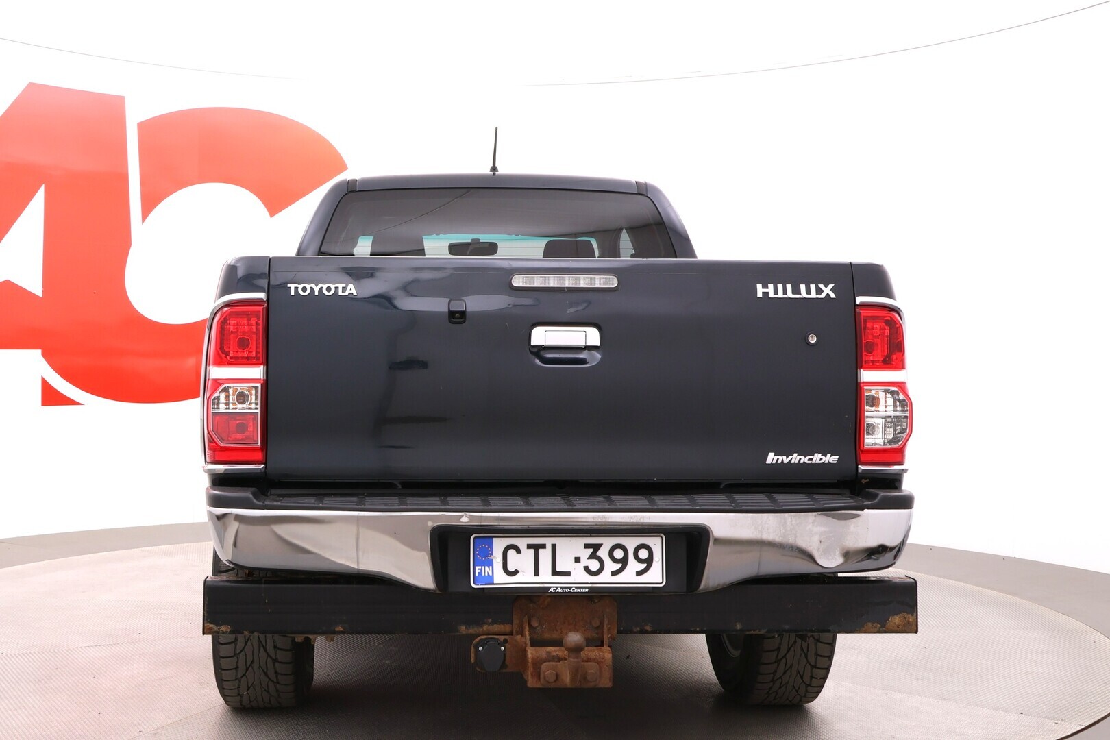 TOYOTA Hilux 2015
