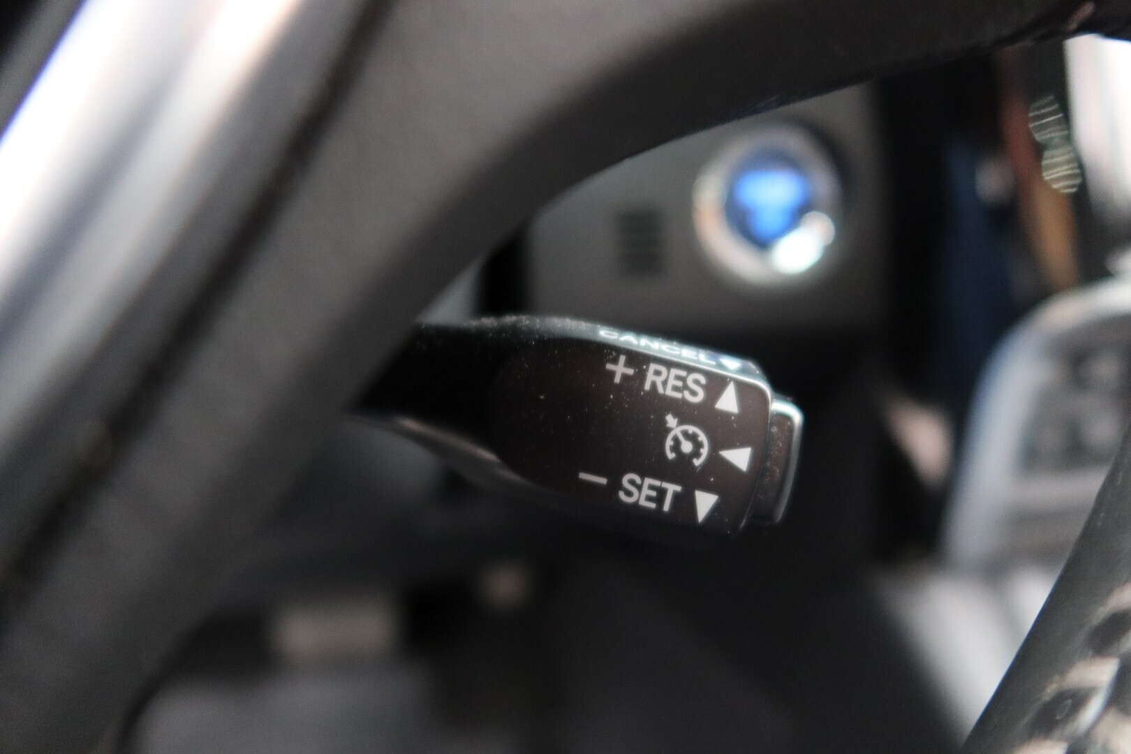 TOYOTA Auris 2015