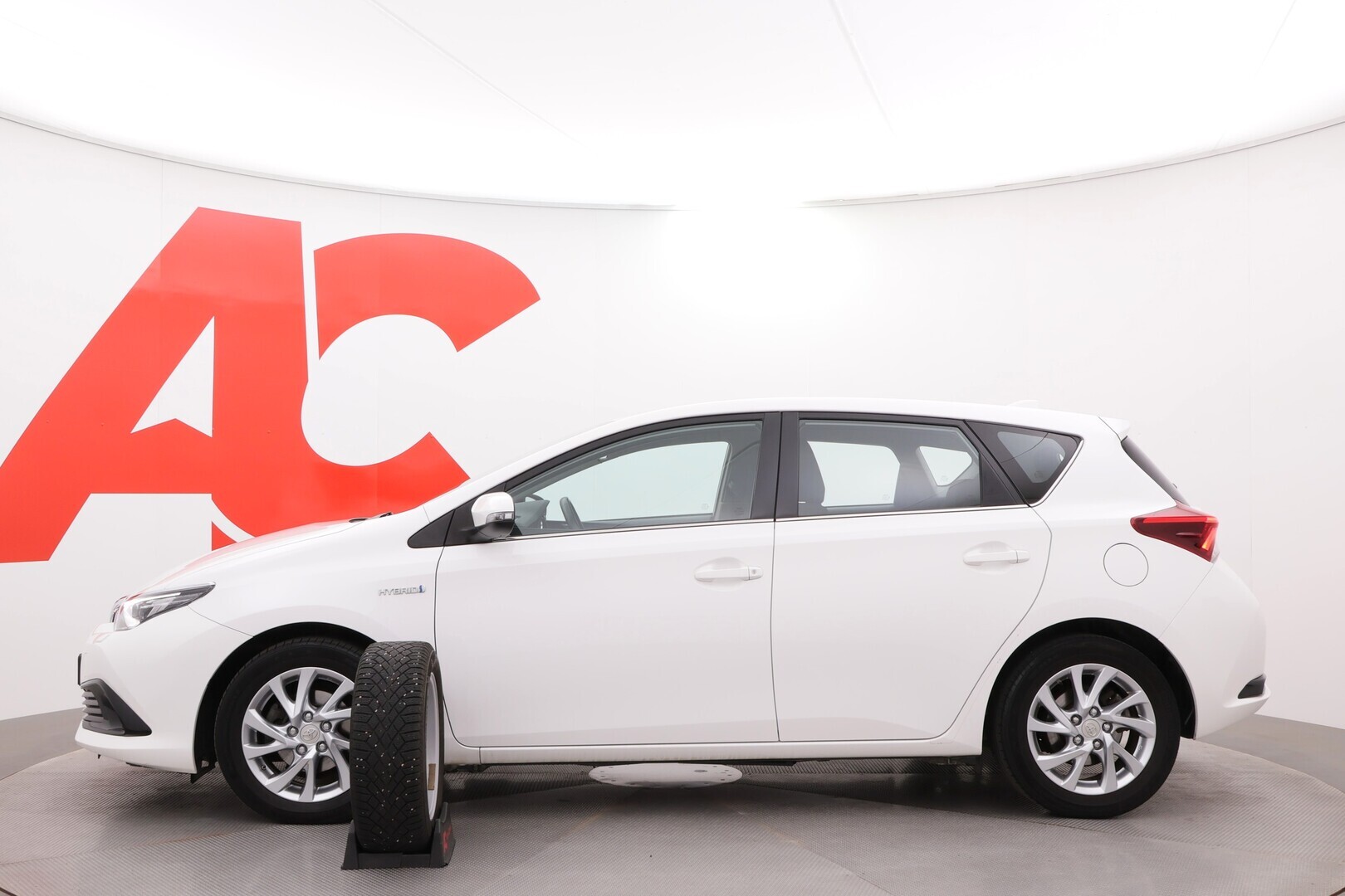 TOYOTA Auris 2015