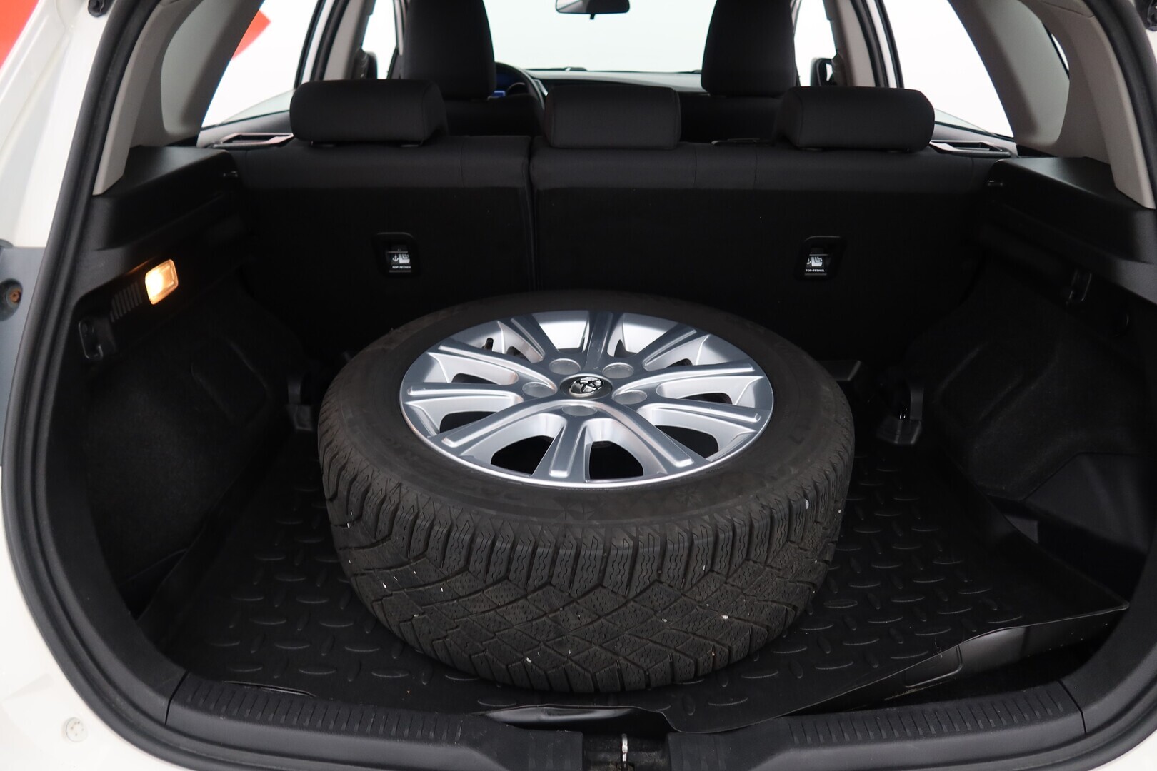 TOYOTA Auris 2015