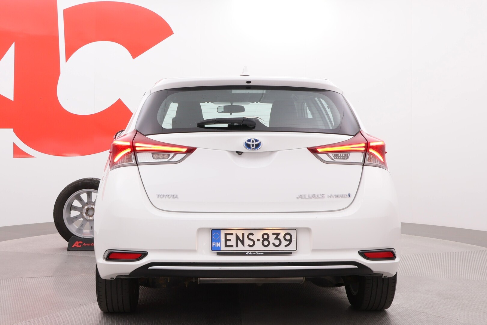 TOYOTA Auris 2015