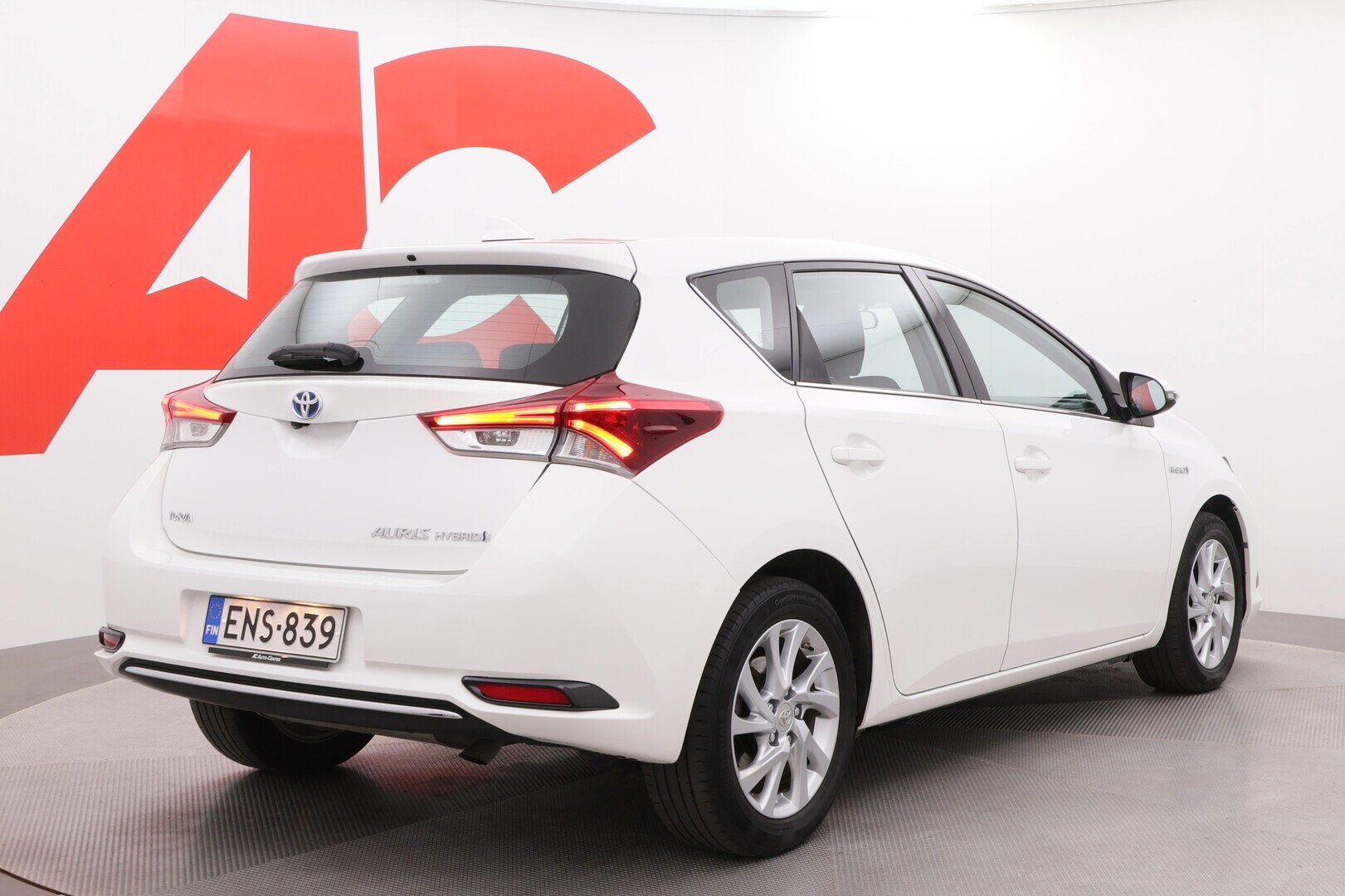 TOYOTA Auris 2015