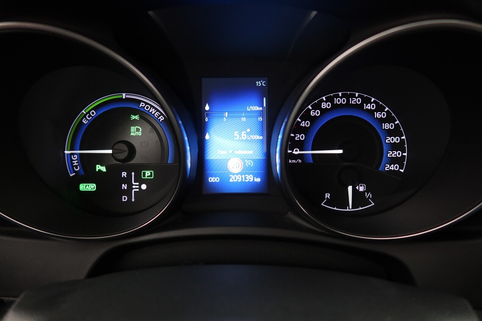 TOYOTA Auris 2016