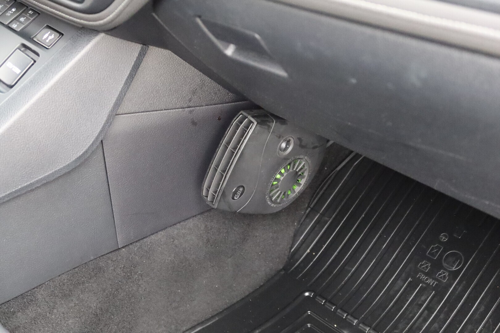 TOYOTA Auris 2016