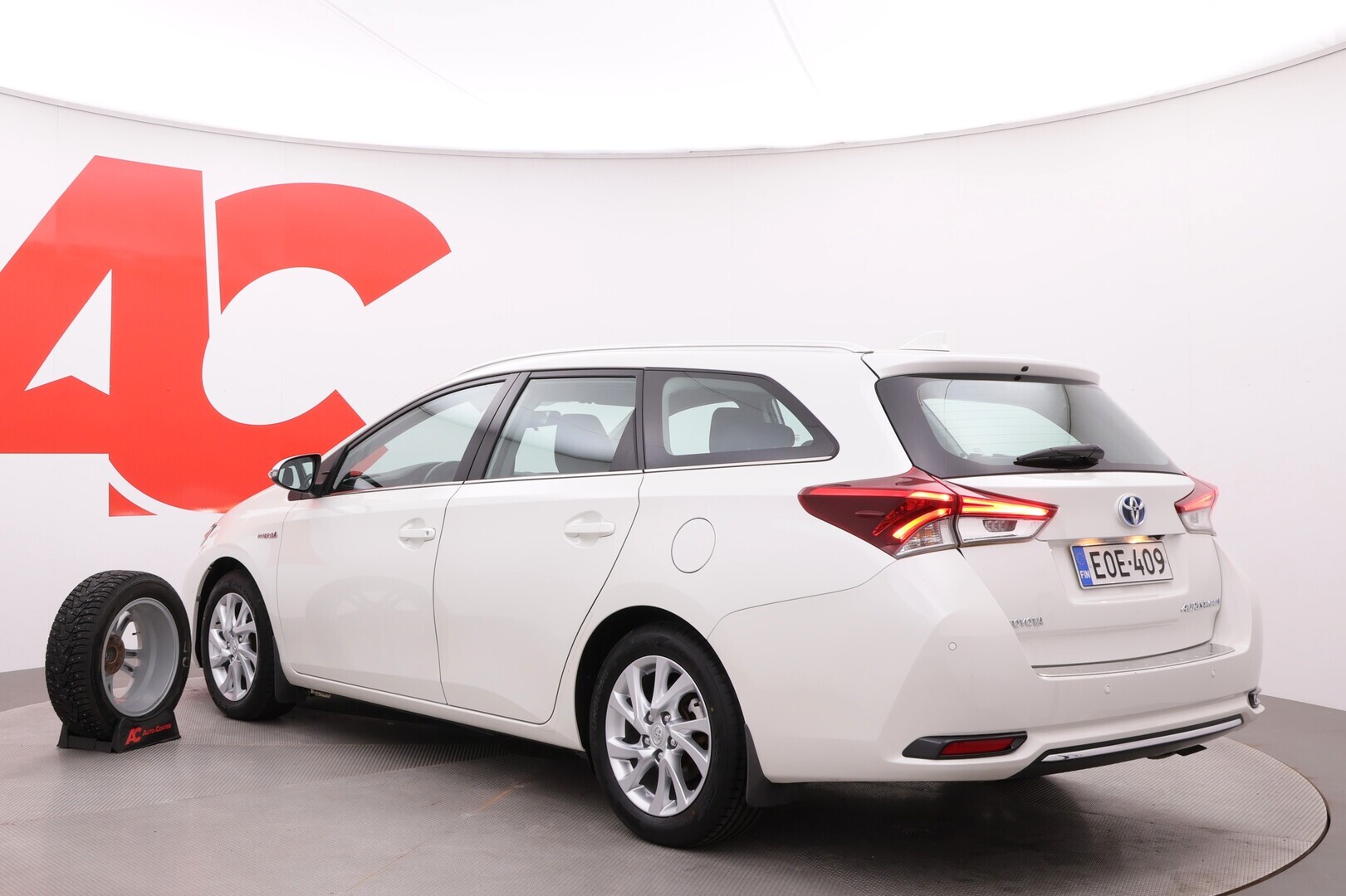 TOYOTA Auris 2016