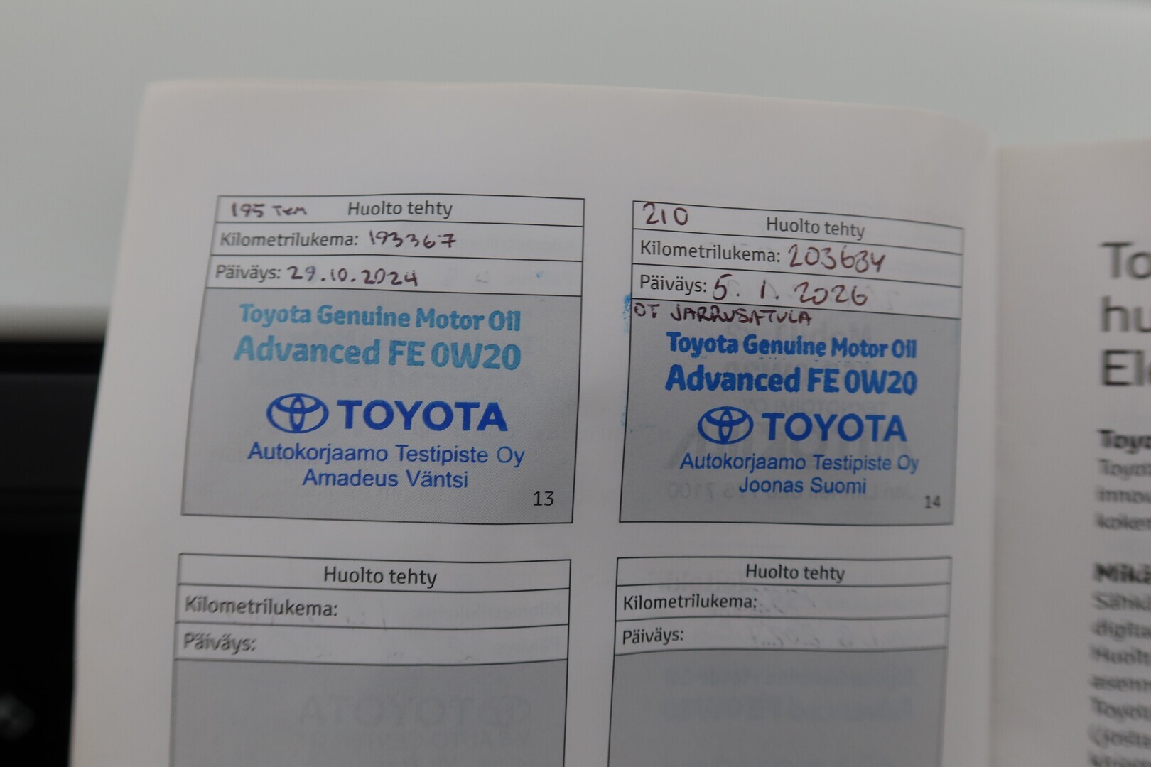 TOYOTA Auris 2016