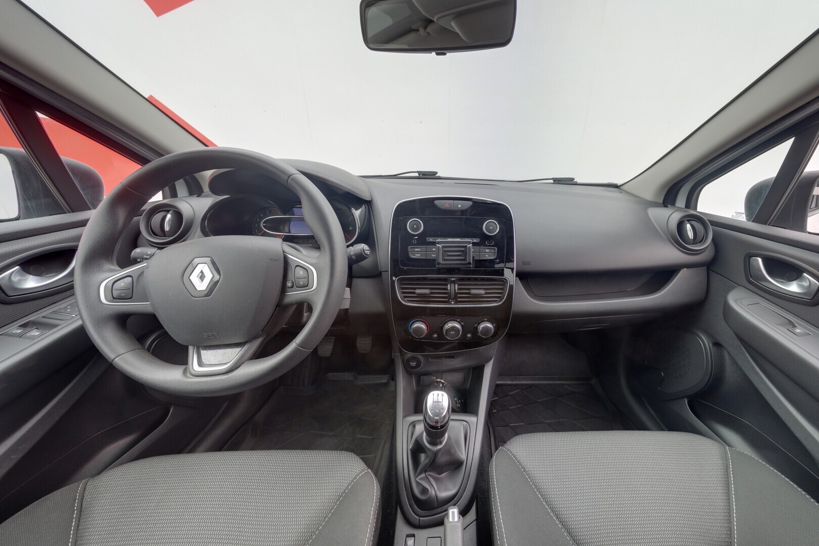 RENAULT Clio 2017