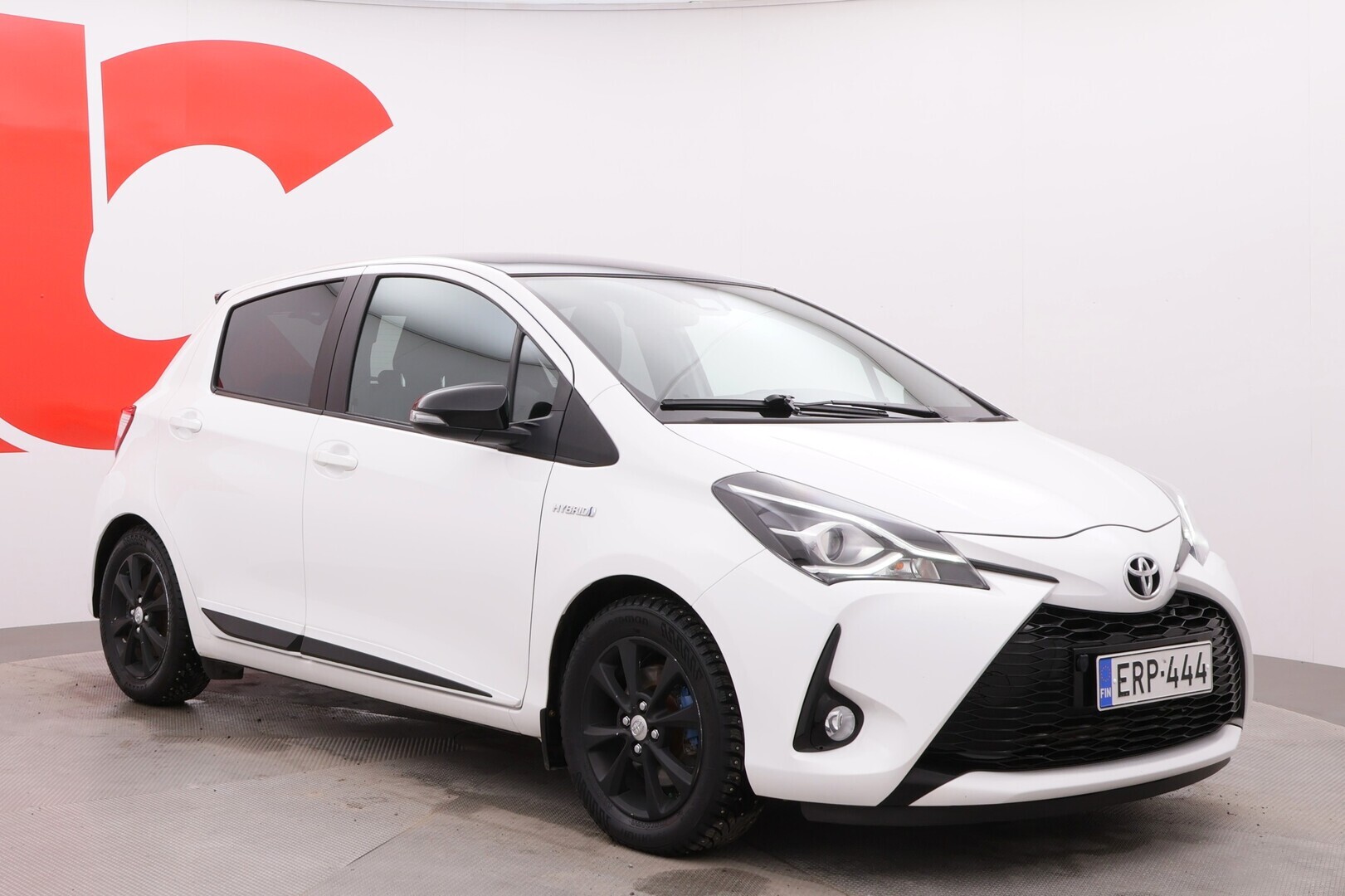 TOYOTA Yaris 2019