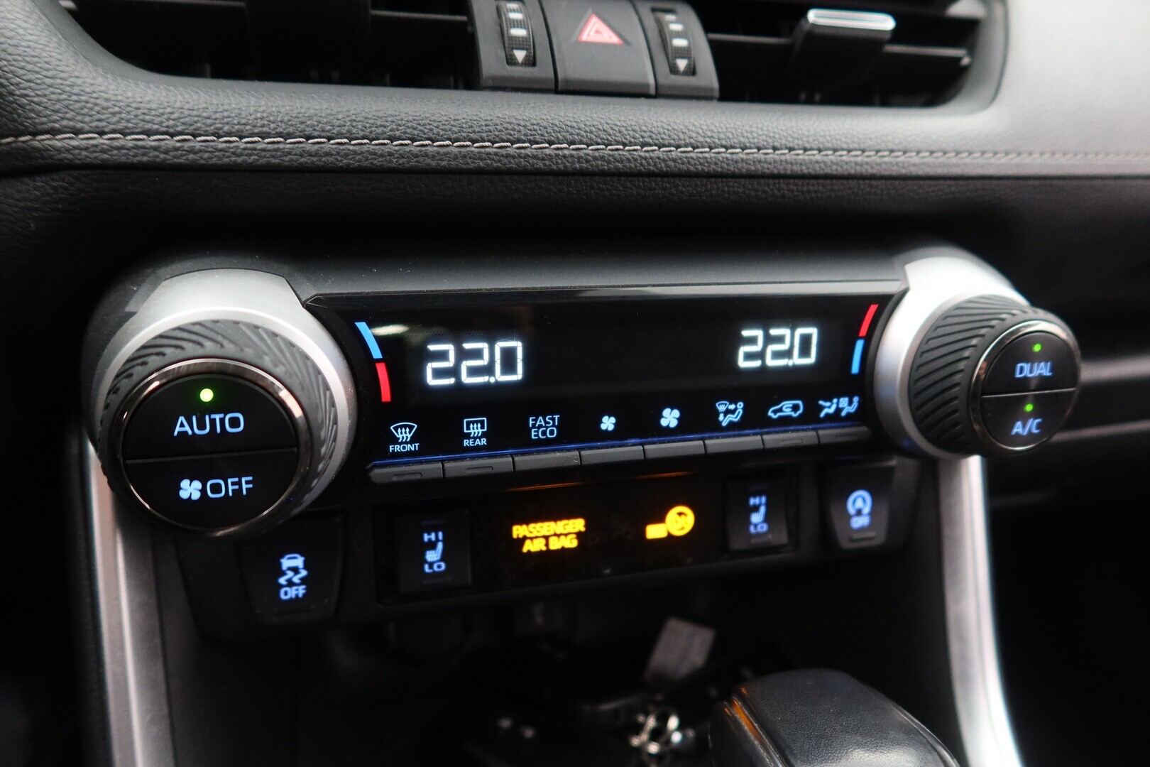 TOYOTA RAV4 2021