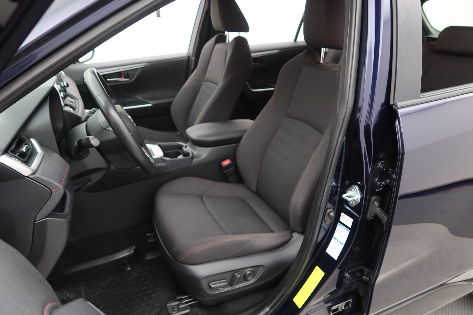 TOYOTA RAV4 Plug-in 2021