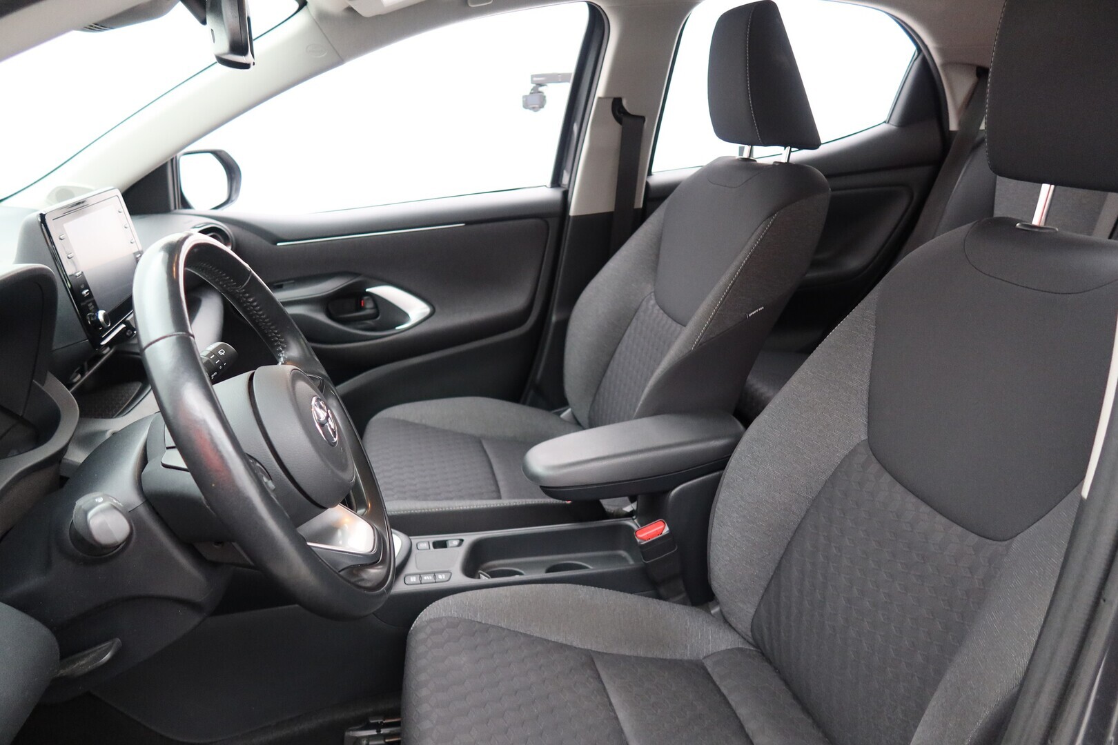 TOYOTA Yaris 2022