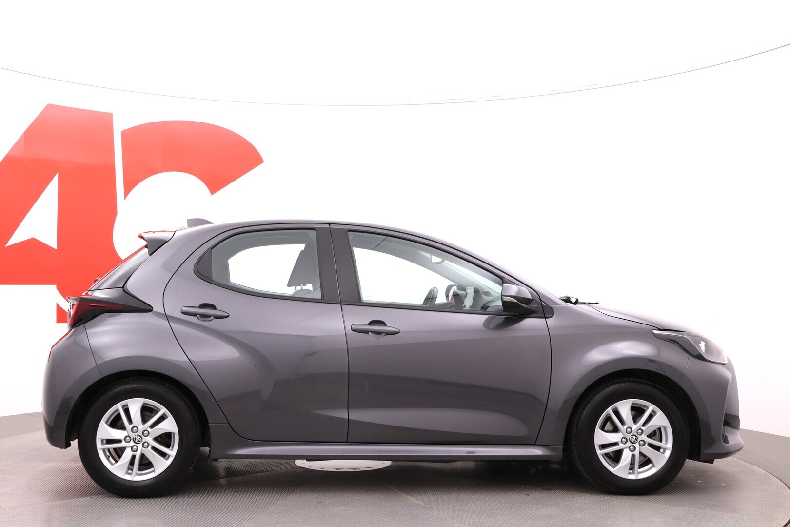 TOYOTA Yaris 2022