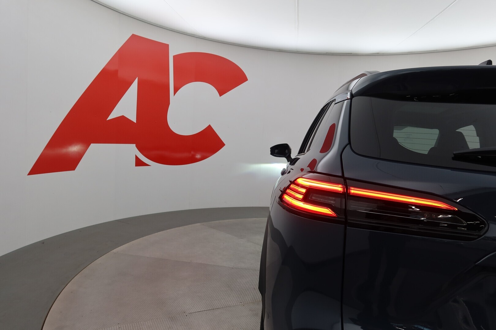 TOYOTA Corolla Cross 2025