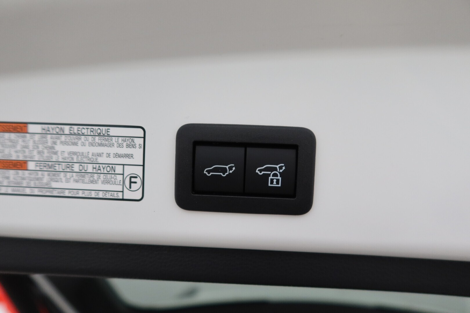 TOYOTA Corolla Cross 2026