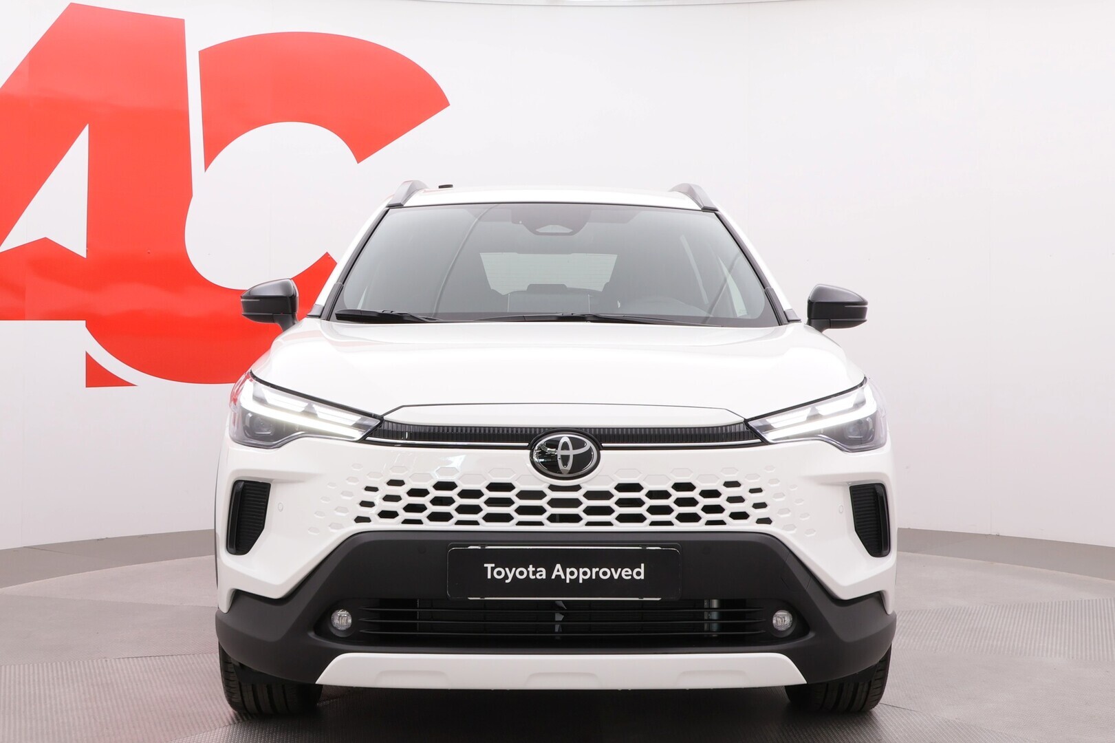 TOYOTA Corolla Cross 2026
