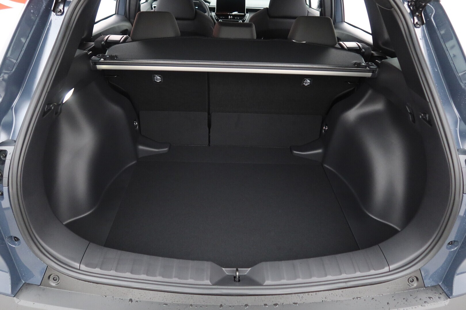 TOYOTA Corolla Cross 2025