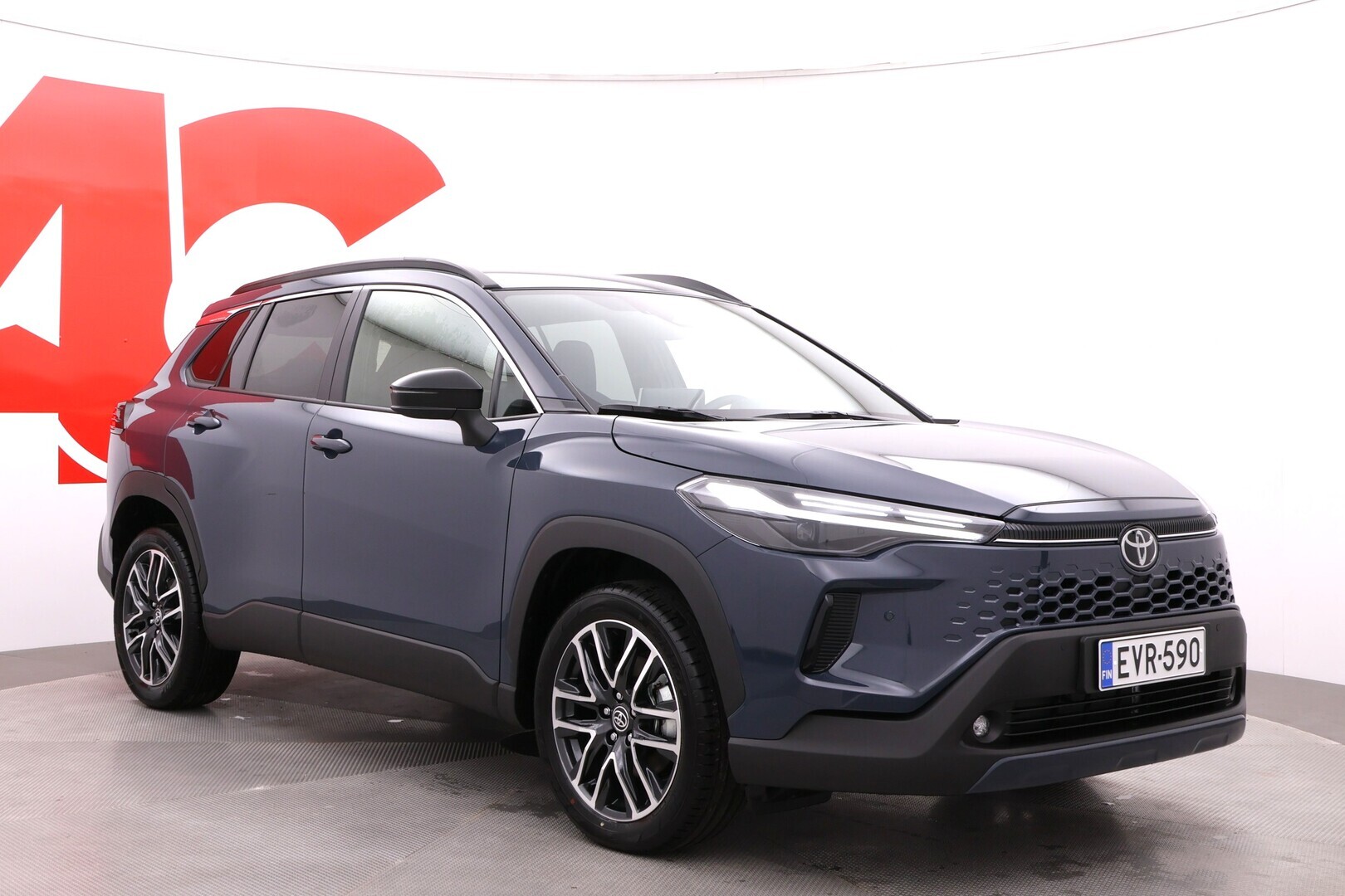 TOYOTA Corolla Cross 2025