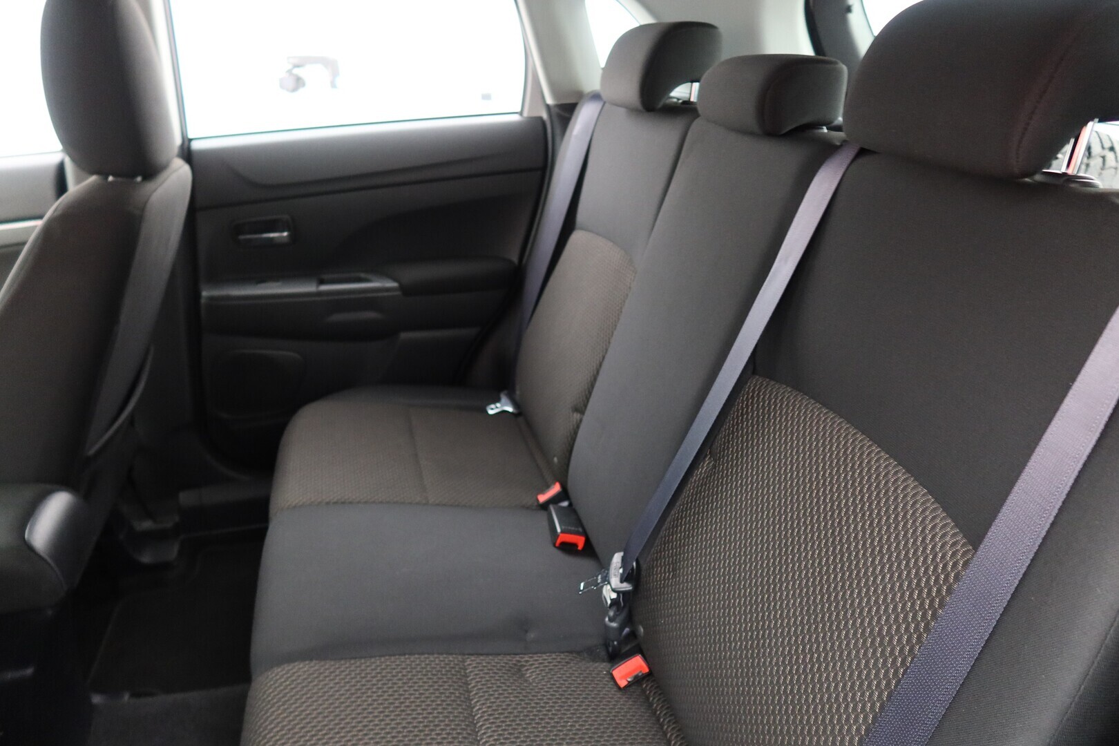 MITSUBISHI ASX 2016