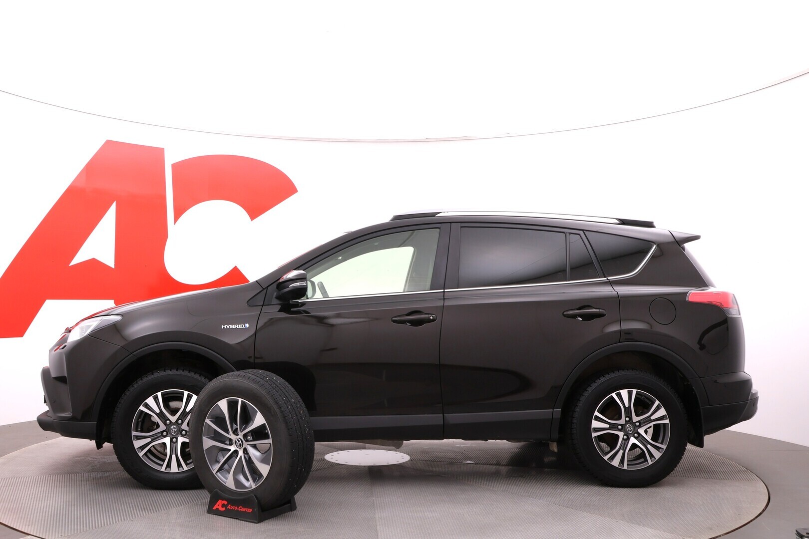TOYOTA RAV4 2018