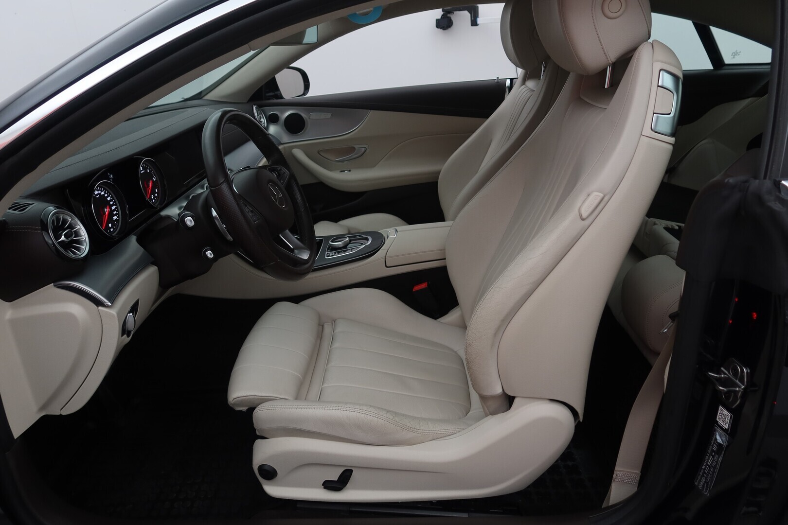 MERCEDES-BENZ E 2018