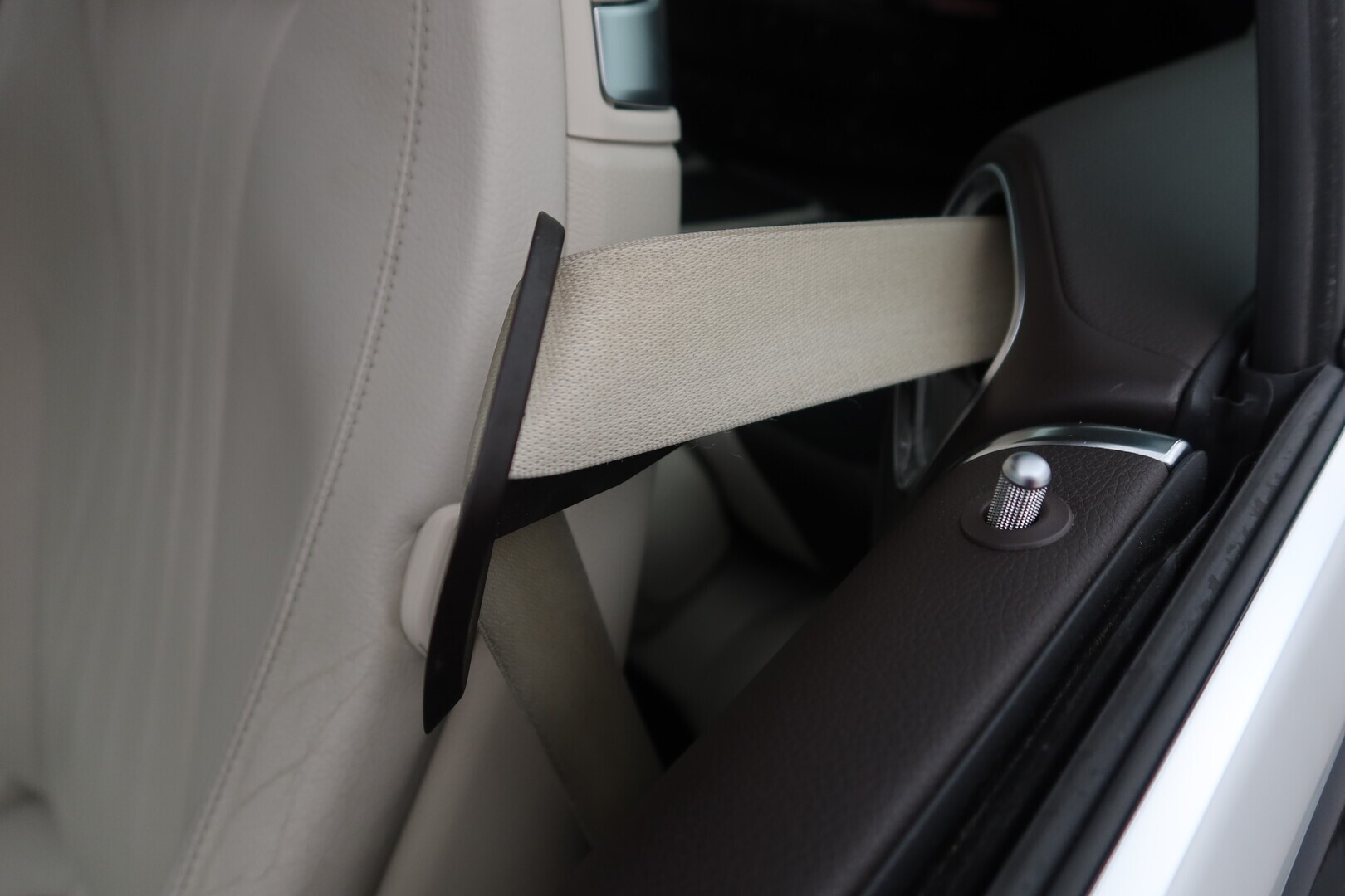 MERCEDES-BENZ E 2018