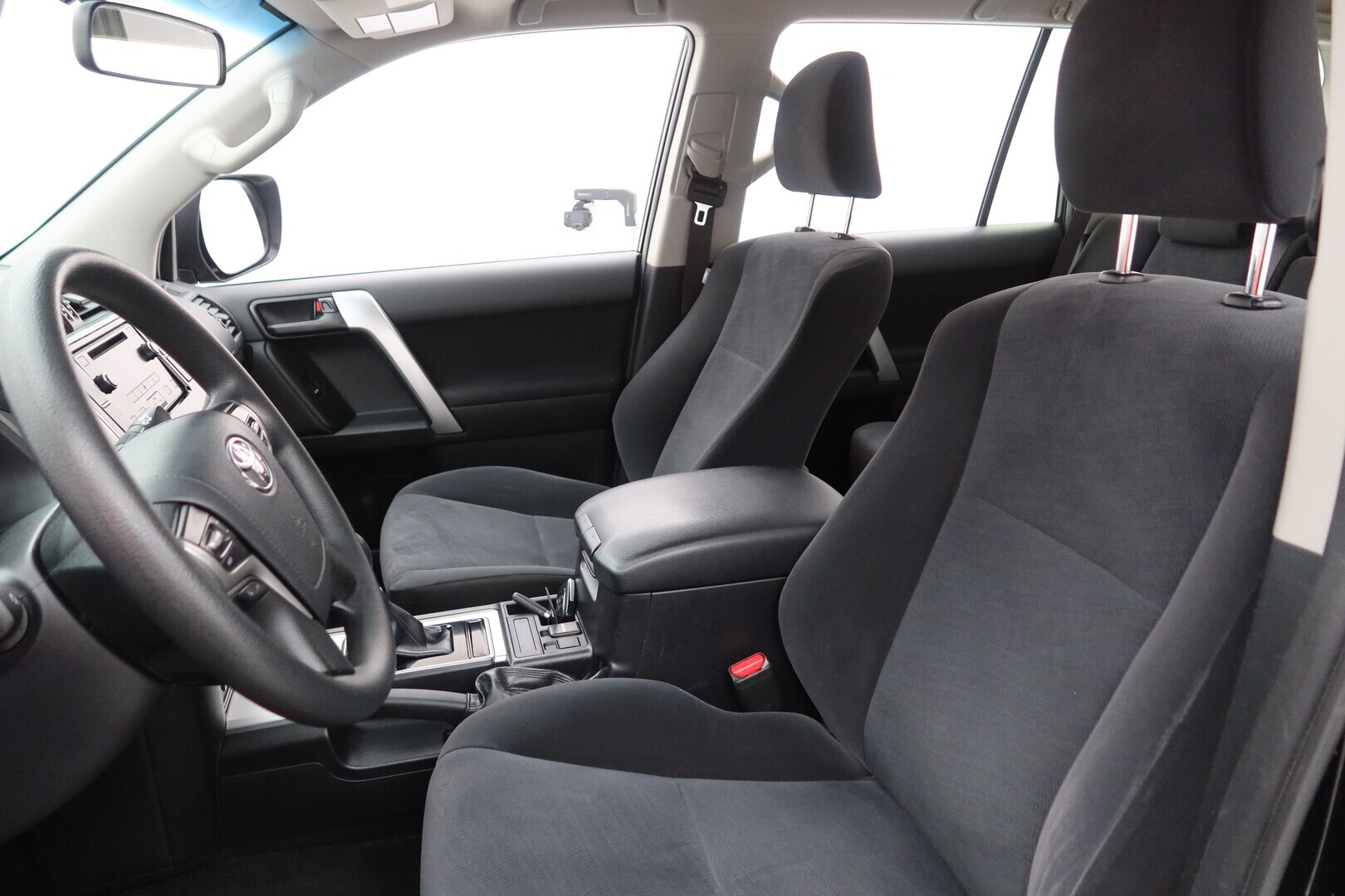 TOYOTA Land Cruiser 2019