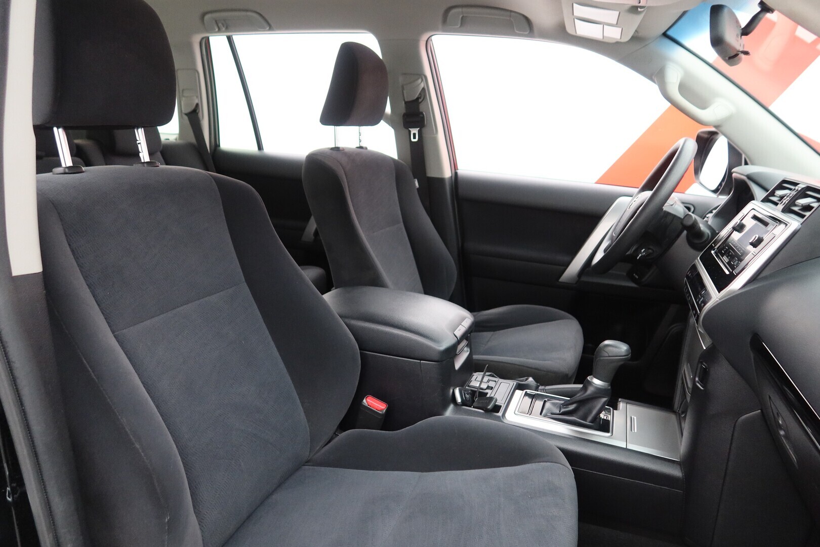 TOYOTA Land Cruiser 2019