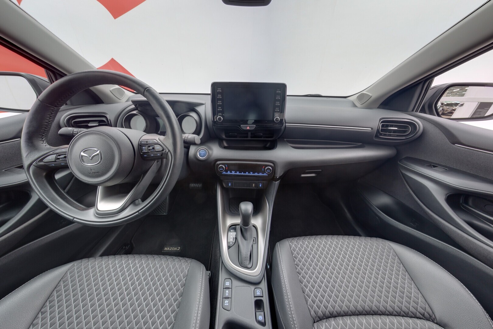 MAZDA 2 2023
