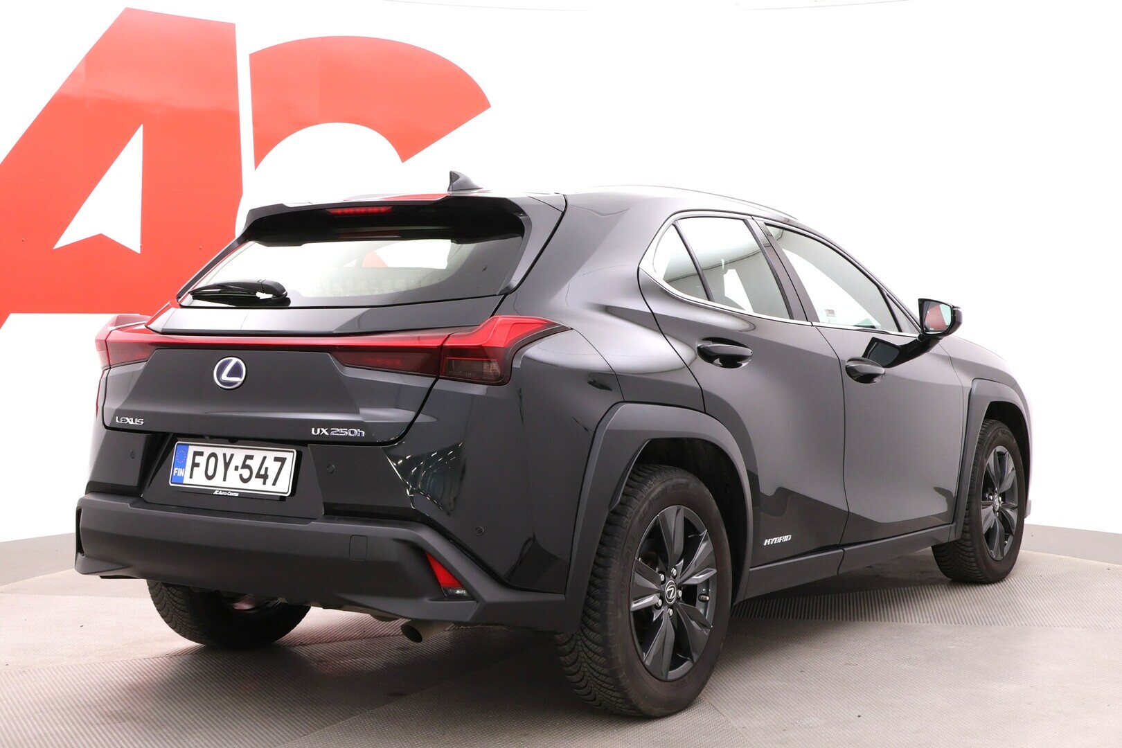 LEXUS UX 2020