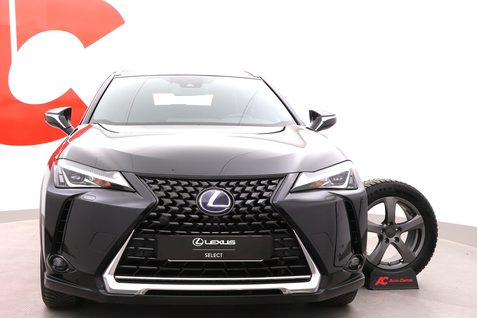 LEXUS UX 2020