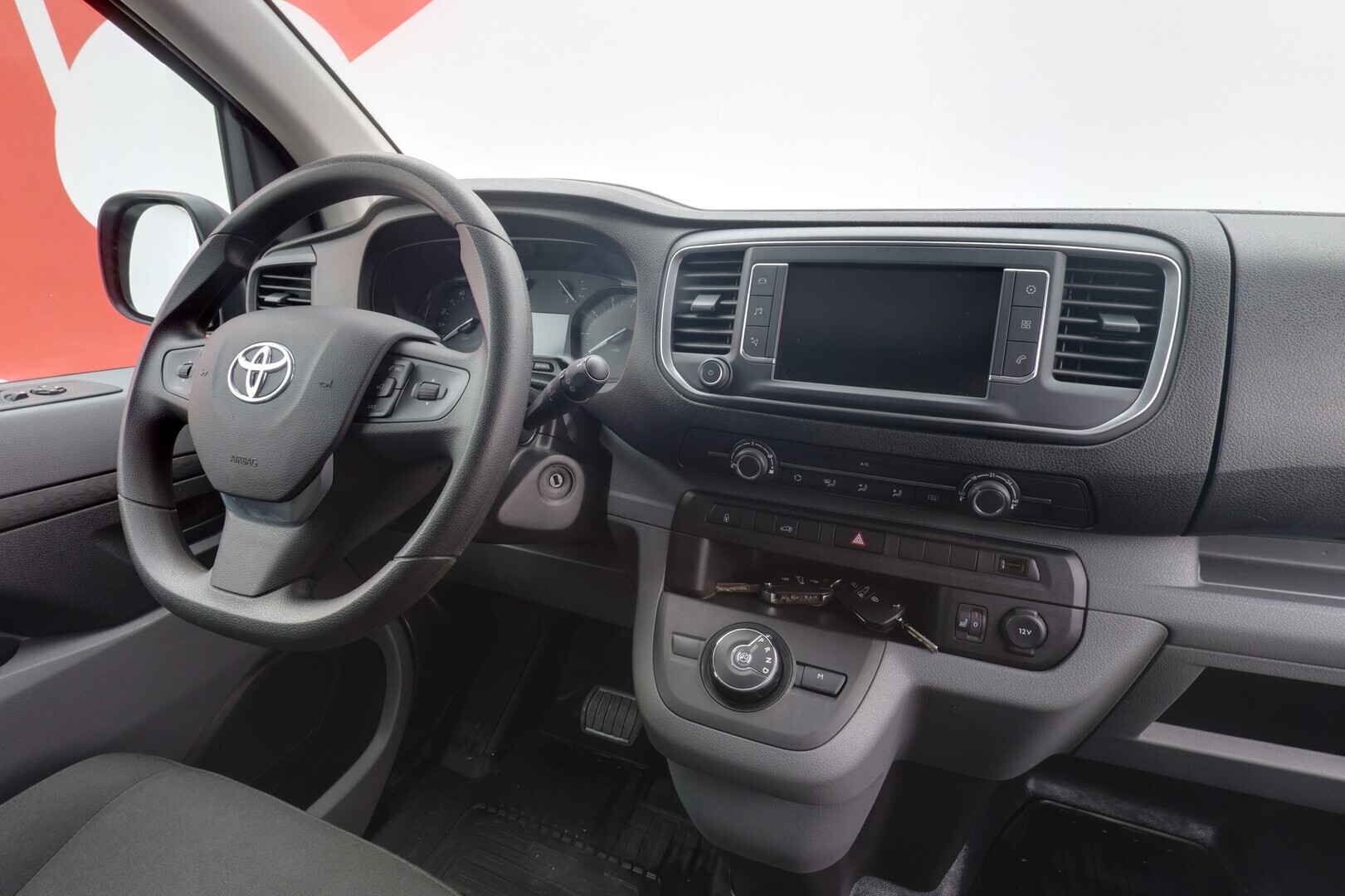 TOYOTA Proace 2023