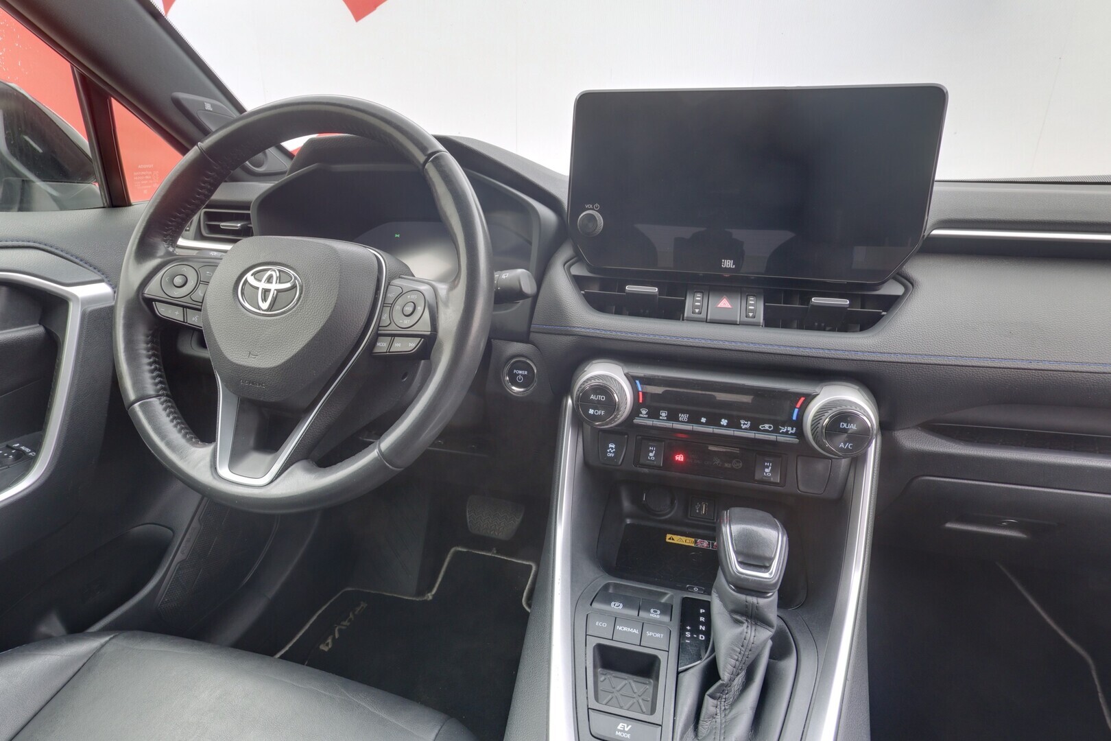 TOYOTA RAV4 2023