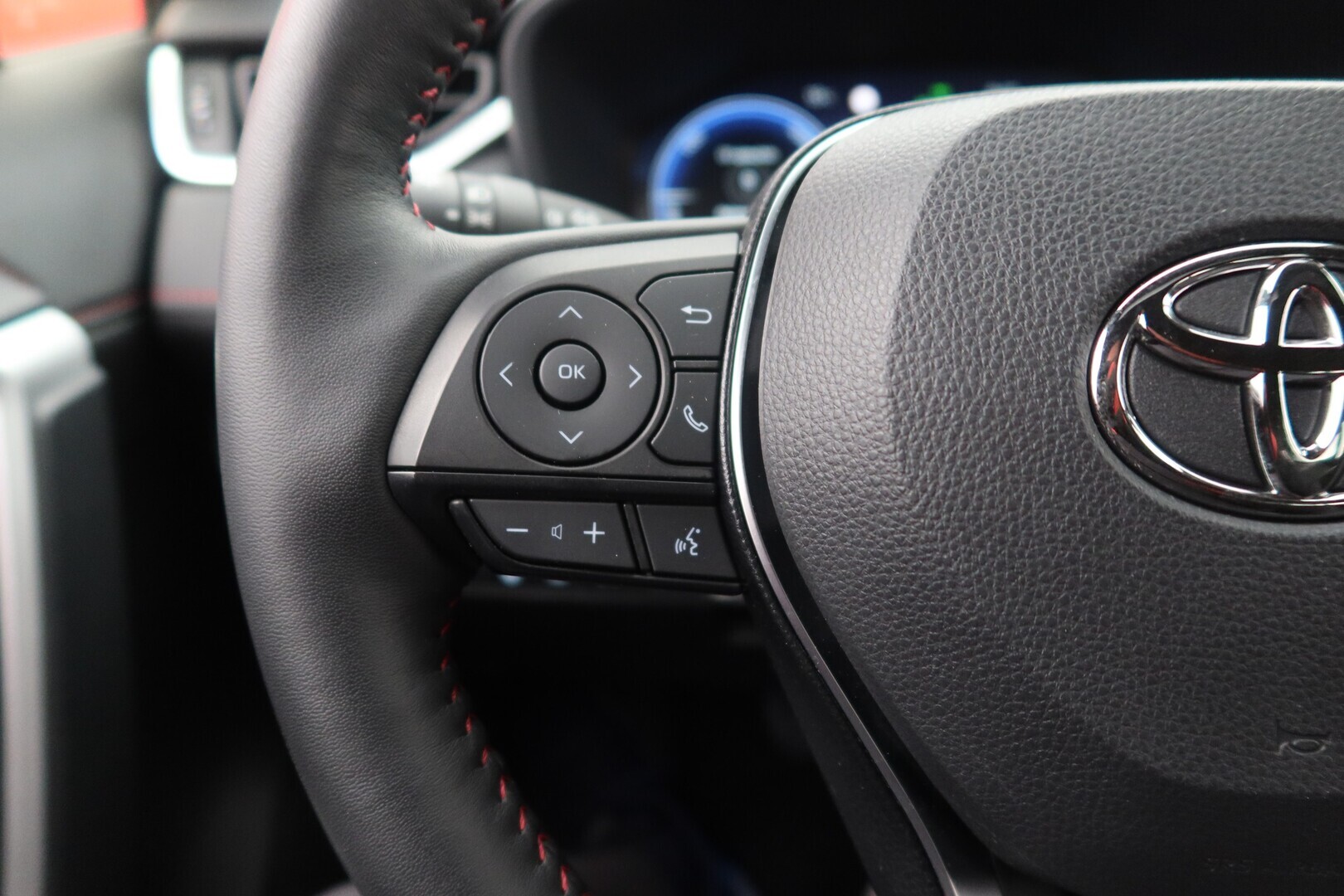 TOYOTA RAV4 Plug-in 2024