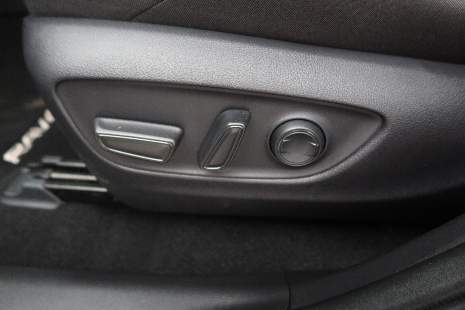 TOYOTA RAV4 Plug-in 2024