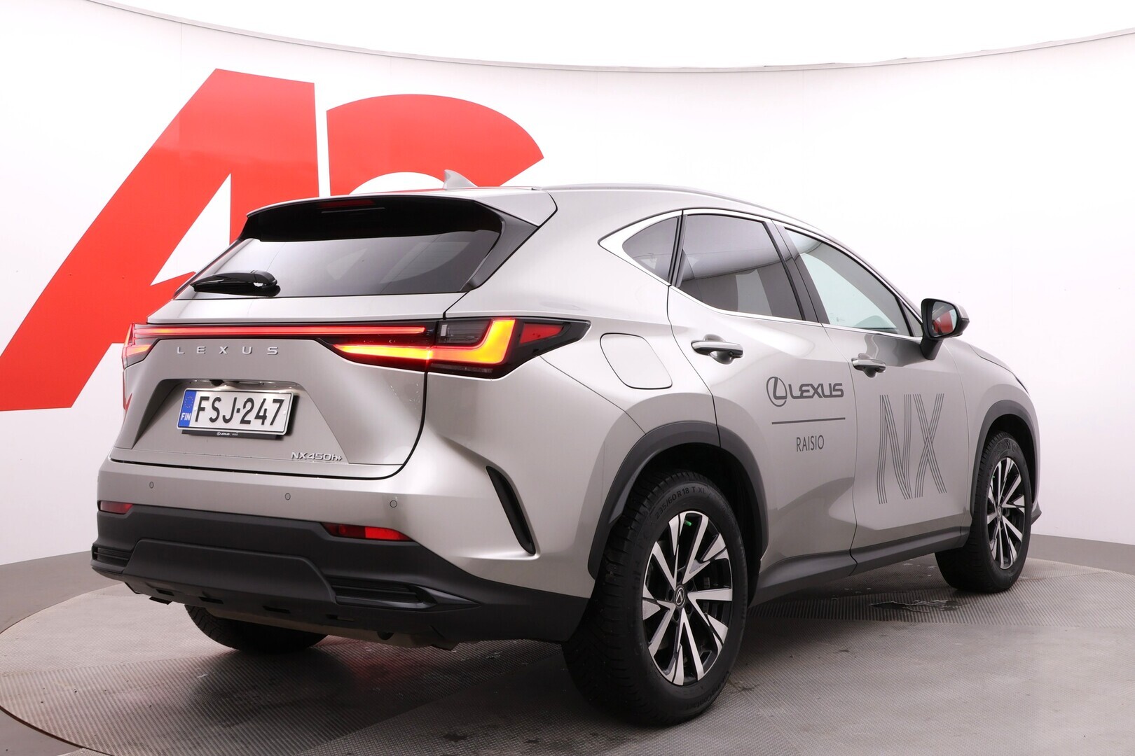 LEXUS NX 2025