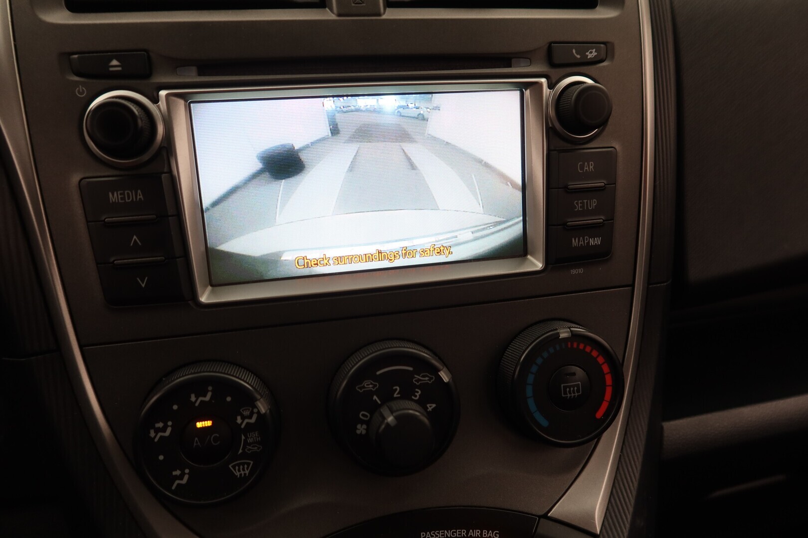 TOYOTA Verso-S 2011