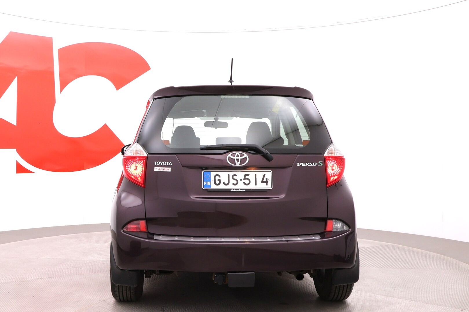 TOYOTA Verso-S 2011