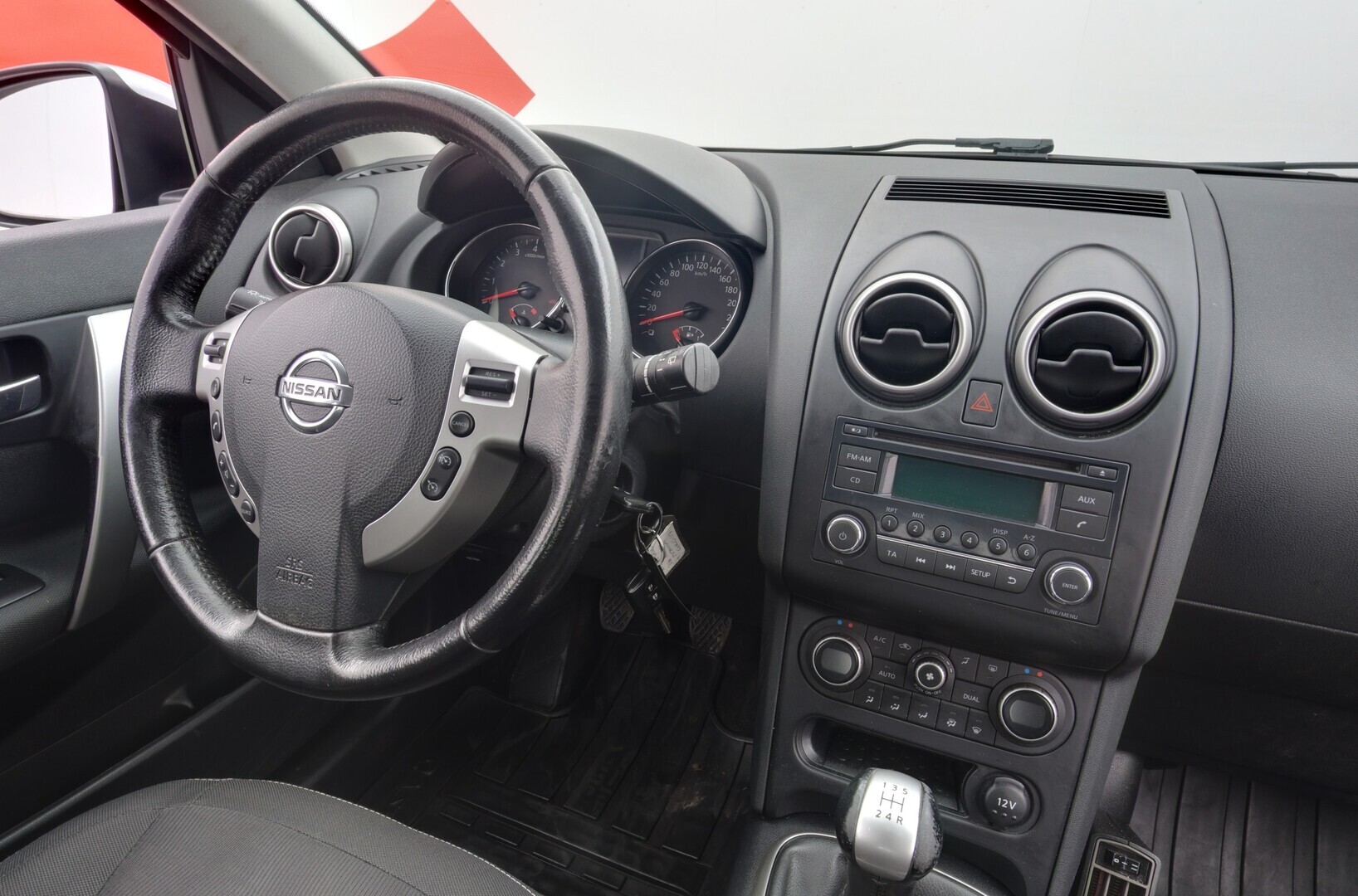 NISSAN Qashqai 2013