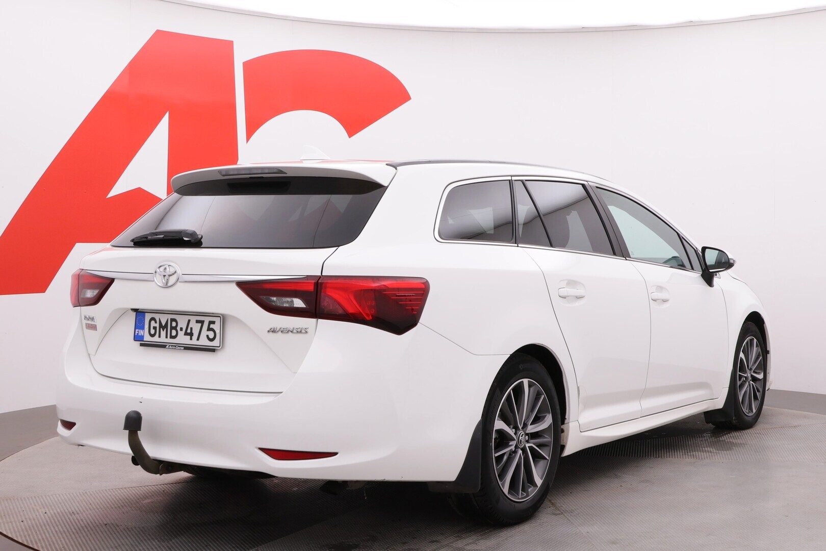 TOYOTA Avensis 2016